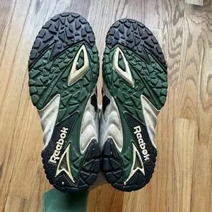 Reebok | Shoes | Mens Vintage 9s Reebok Preseason White  display picture 3